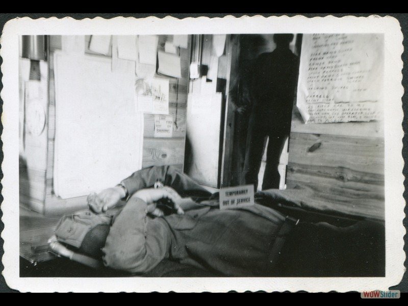 1942-10-20 Mines Field Sgt Peckington at ease