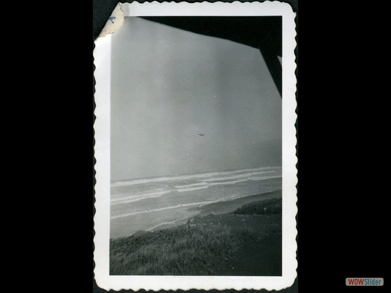 1942-03-28 San Francisco - Along the beach at Fleishhacker Park